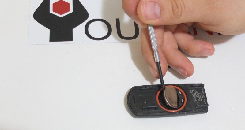 mazda keyless remote battery replacement