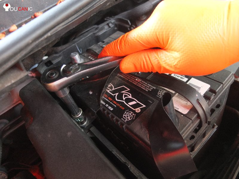 How to replace car battery on Mazda 5 2010 2011 2012 2013 2014 2015 2016 2017 2018 Mazda Mazda5 Mazda 5
