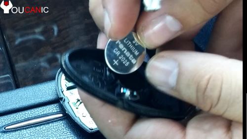 lexus key fob battery keeps dying